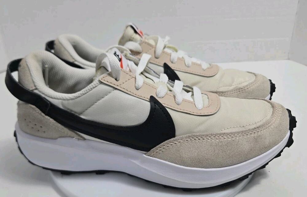 Nike Waffle Debut Running Sneakers Sail Black Gum Women's Size 6.5 DH9523-102